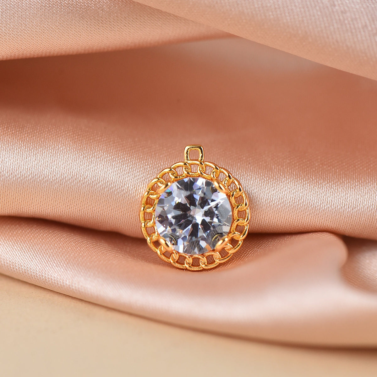 Filigree Gold Disc Charm With One Large CZ In The Middle Used For Making Necklace Or Earring,CPG360