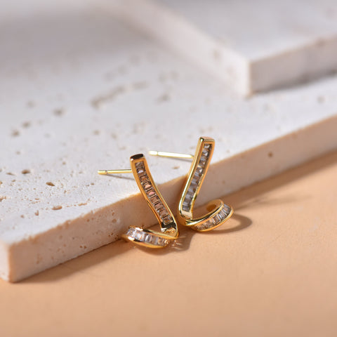 Gold Swirl Earring,Dainty Baguette Push Back Earring,Twisted Gold Earring,FJ1-328