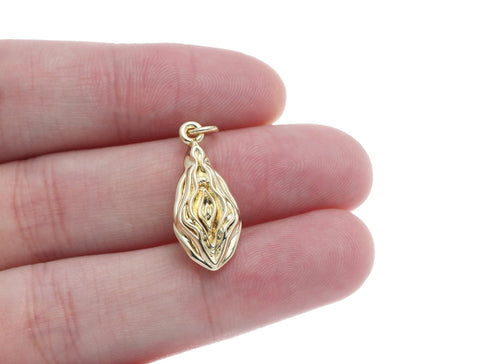 18k Gold Or Silver Vagina, Vagina Charm, Sapphic Charm, Oyster Charm For Jewelry Making, CPG1592