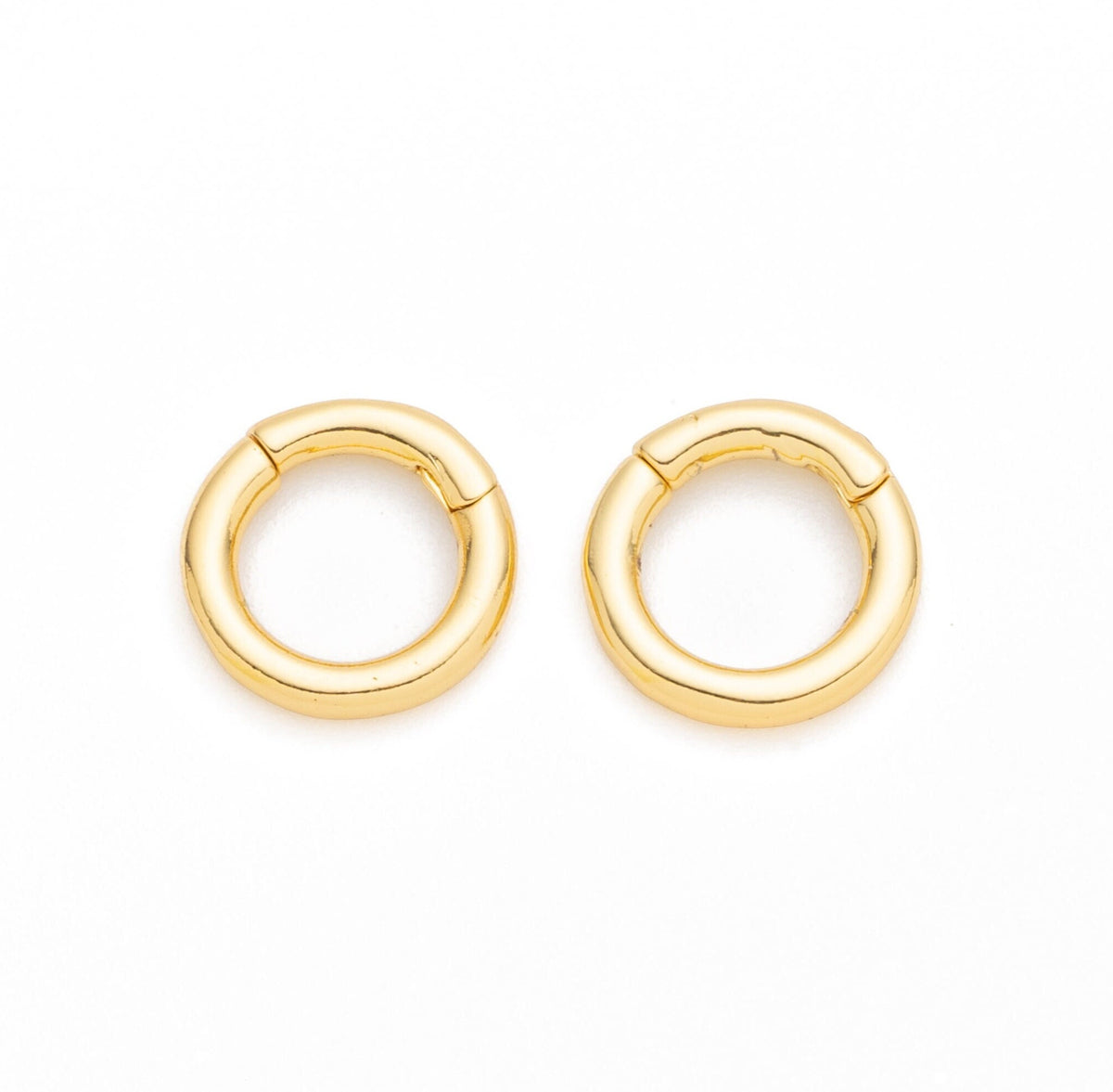2 pcs gold round clicker clasp, snap close clasp, 10mm round dainty clicker clasp, round snap close charm holder, 2 pcs or 10 pcs, CLG213