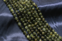 Lustrous Green Mica, 8mm