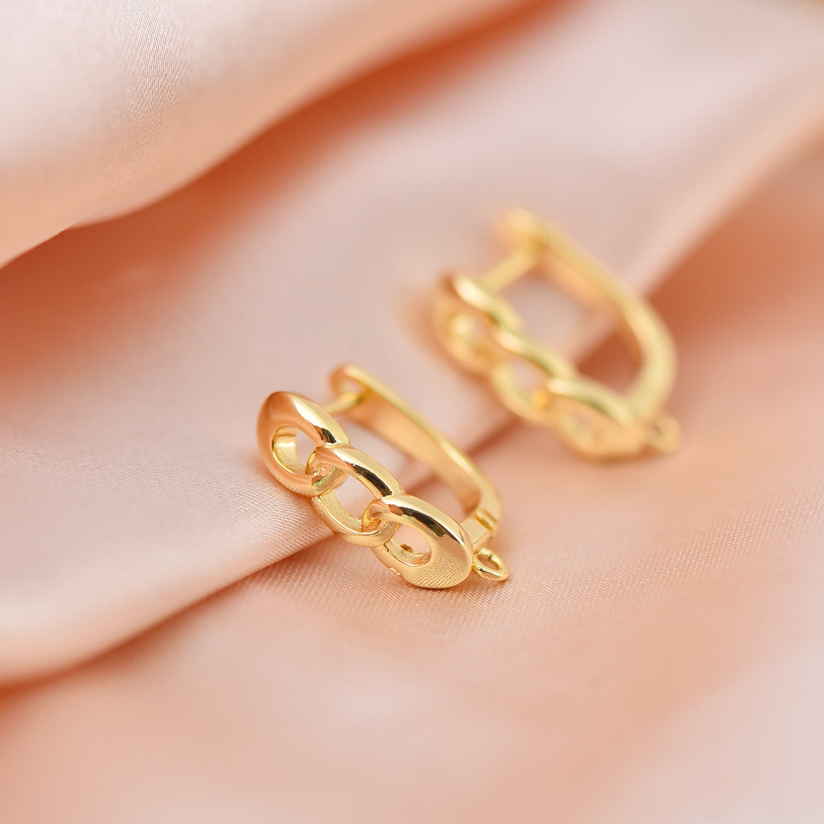 Gold Earring,Dainty Cuban Chain Design Hoop Earring With Lever Back Closure, EAC-113