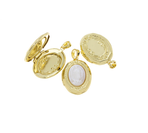 Guadalupe Gold Heart Locket,Oval Locket Heart Charm For Necklace,Gift For A Friend,Heart Shape Locket With Mother Of Pearl,CPG1011
