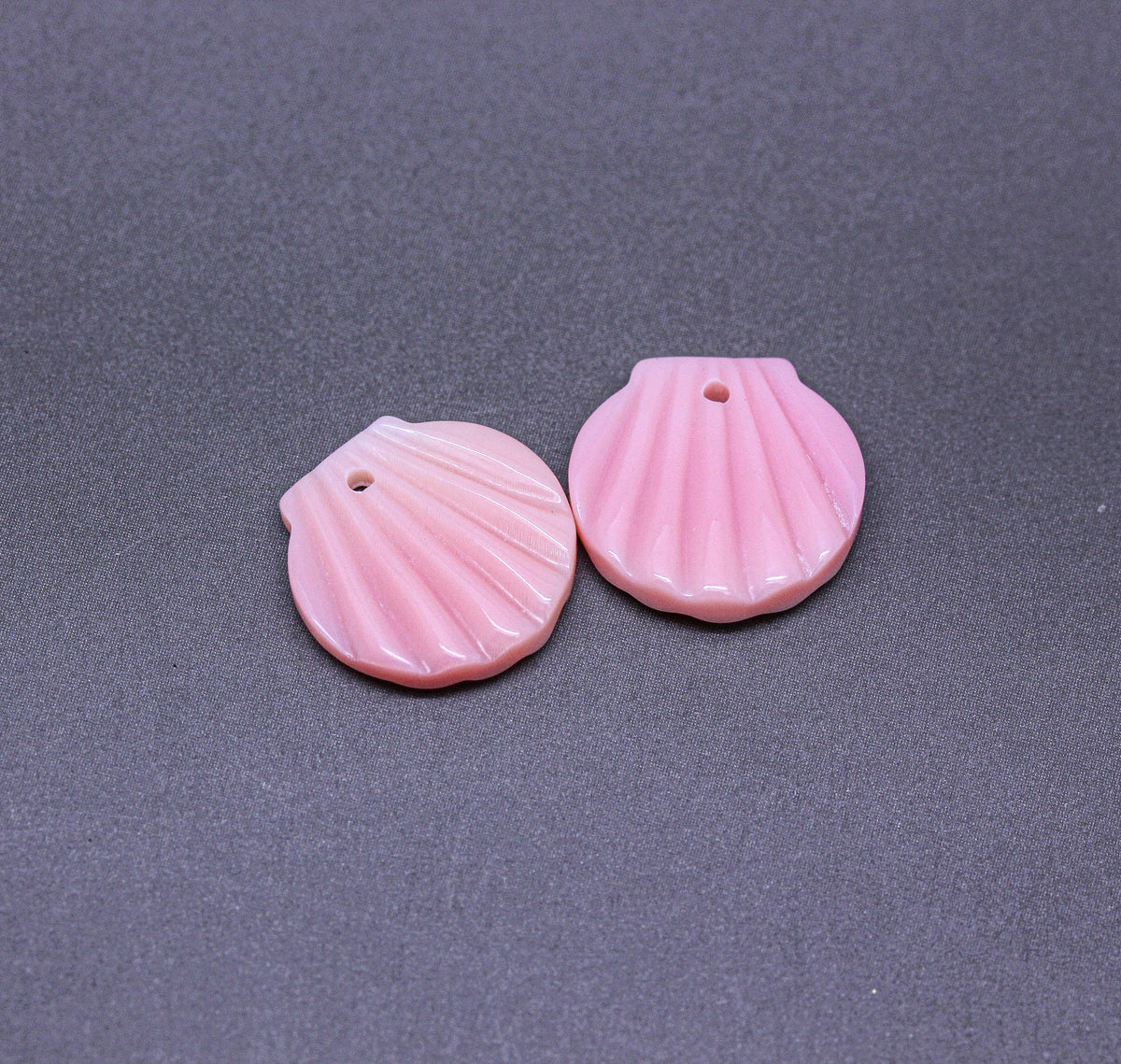 -2 pcs of Natural Queen Conch 12mm Shell Charms, Pendant, 1 pcs or 10 pcs, Sea Shell, Ocean Theme Jewelry, WHOLESALE