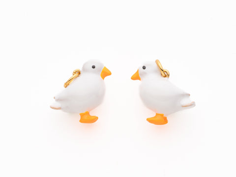 Cute little duckie charm, 3D White Duckie Charm, Enamel Chick Charm, Gold Tone Tiny Duck Charm, Charm for jewelry making, 13x8mm, CPG489