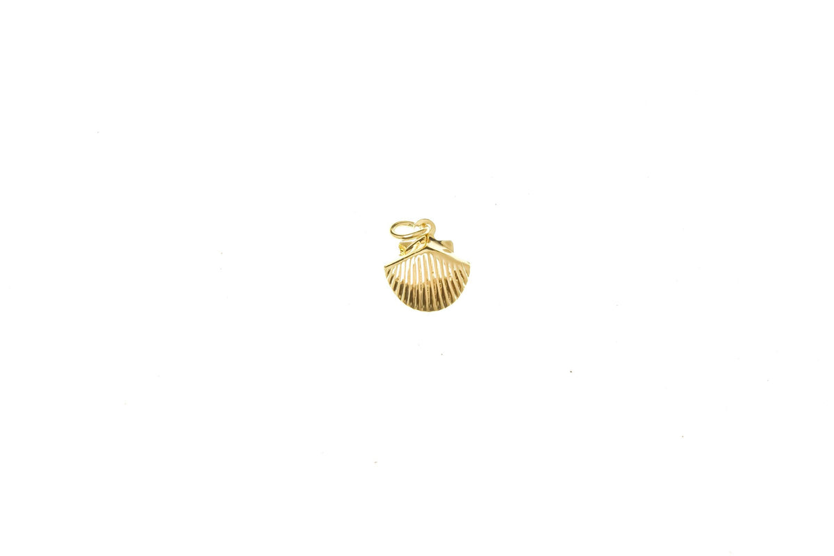 -18k Gold or Silver Clamshell Seashell, Tiny Dainty Minimalist Jewelry, Shells, Clam Shell, Perfect for Layering, CPG1217, CPS1217