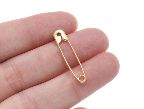 -18k Gold Safety Pin Clasp Gold Plated Chain Link Connector for Necklace Charm Holder, Bag Charm Holder, Openable, Minimalist CPG2179