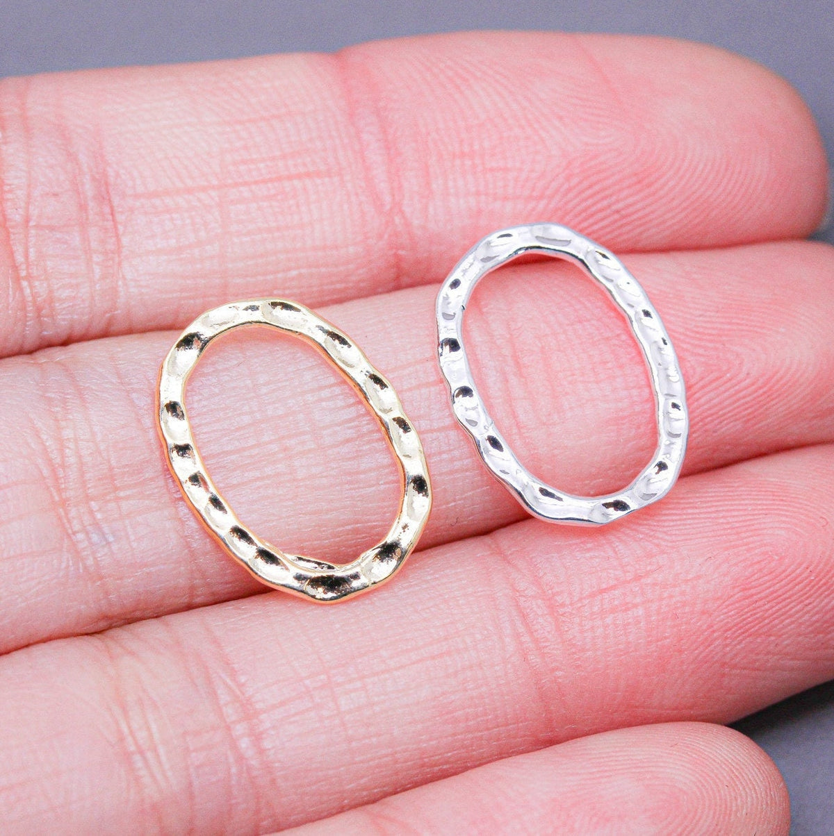 2 pcs of Textured Open Oval Link, 16x12mm, Jewelry Supplies, Jewelry Making, WHOLESALE